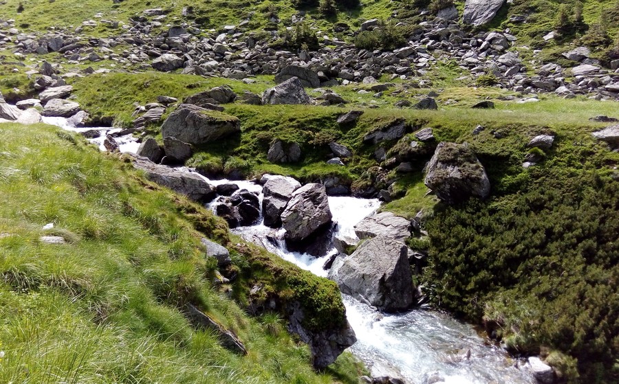 River on Transfagarasan